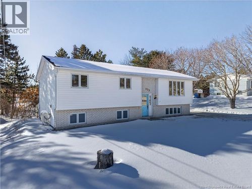 275 Hutchison Dr, Miramichi, NB, E1V6C7 | Card Image
