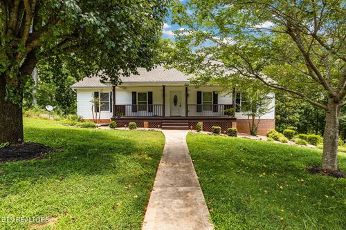 127 Lakeview Dr, Harriman, TN, 37748-5039 | Card Image