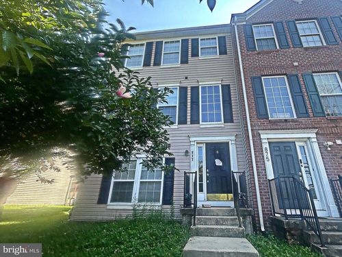 877 Middle River Rd, MIDDLE RIVER, MD, 21220-3766 | Card Image