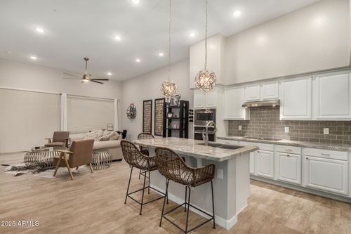130-15550 S 5th Ave, Phoenix, AZ, 85045-0490 | Card Image