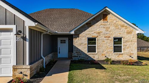 203 Toro Dr, Winona, TX, 75792-4921 | Card Image