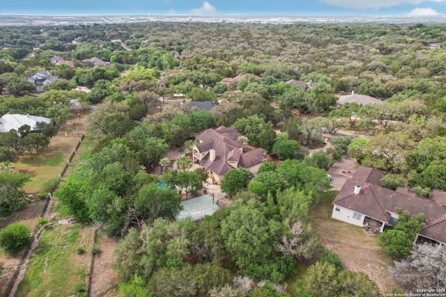 20646 Wahl Ln, House other with 5 bedrooms, 6 bathrooms and null parking in Garden Ridge TX | Image 6