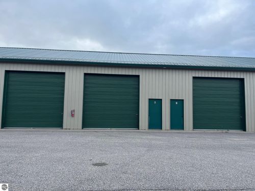 13972 S Robinson Rd, Traverse City, MI, 49684-8435 | Card Image