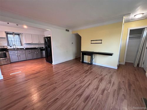 809 Jerome St, Monroe, MI, 48161-1103 | Card Image