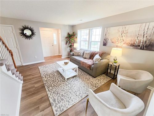 6218 Oakglen Dr, Suffolk, VA, 23435-3108 | Card Image