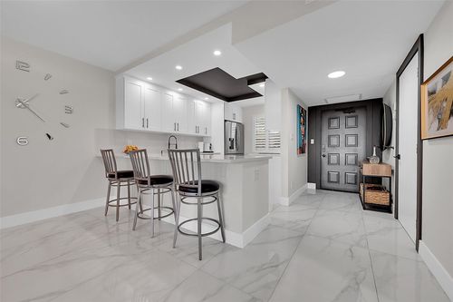 apt-505-3980 Oaks Clubhouse Dr, Pompano Beach, FL, 33069-3618 | Card Image