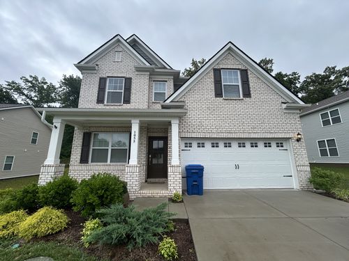 1055 Ross Farms Blvd, Clarksville, TN, 37043-2790 | Card Image