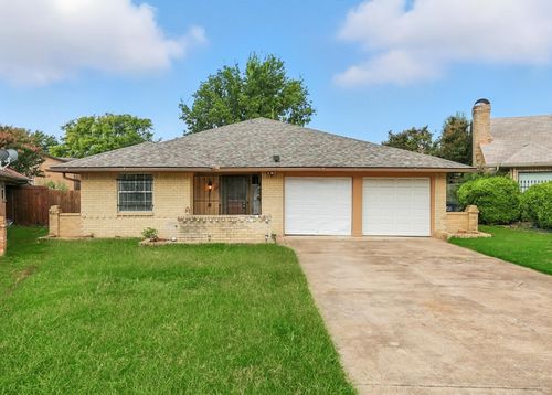 9028 S Normandale St, Fort Worth, TX, 76116-4722 | Card Image