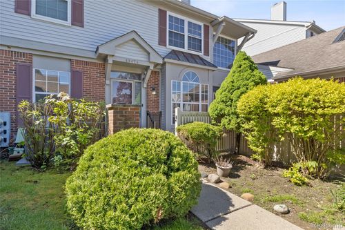 49473 Pointe Xing, Plymouth, MI, 48170-6433 | Card Image