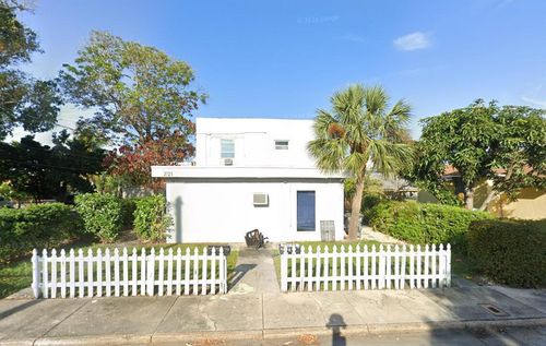 b-lower-3721 Henry Ave, West Palm Beach, FL, 33405-2213 | Card Image