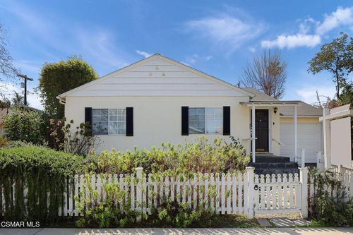 18020 Collins St, Encino, CA, 91316 | Card Image