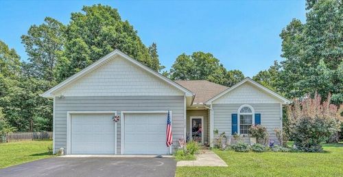 1135 Joffrey Dr, Huddleston, VA, 24104-3608 | Card Image
