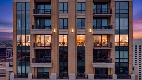 3302-100 3rd Avenue S, Minneapolis, MN, 55401 | Card Image