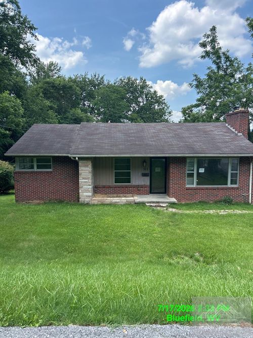 311 Oakdell Ave Ext, Bluefield, WV, 24701 | Card Image
