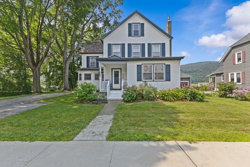 37 Randall St, Waterbury, VT, 05676-1512 | Card Image