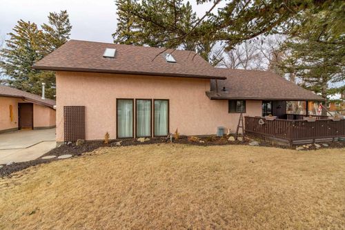 253 51 Ave E, Claresholm, AB, T0L0T0 | Card Image