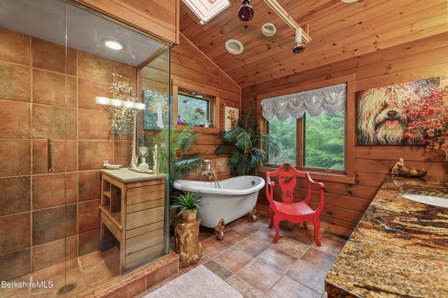 Primary spa-like bathroom | Image 37