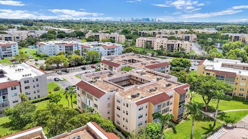 apt-307-2811 Somerset Dr, Lauderdale Lakes, FL, 33311-9501 | Card Image