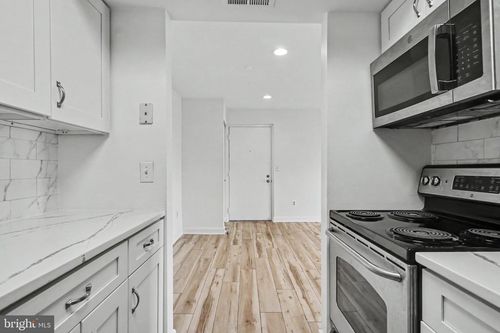 201-14800 Rydell Rd, Centreville, VA, 20121-4476 | Card Image