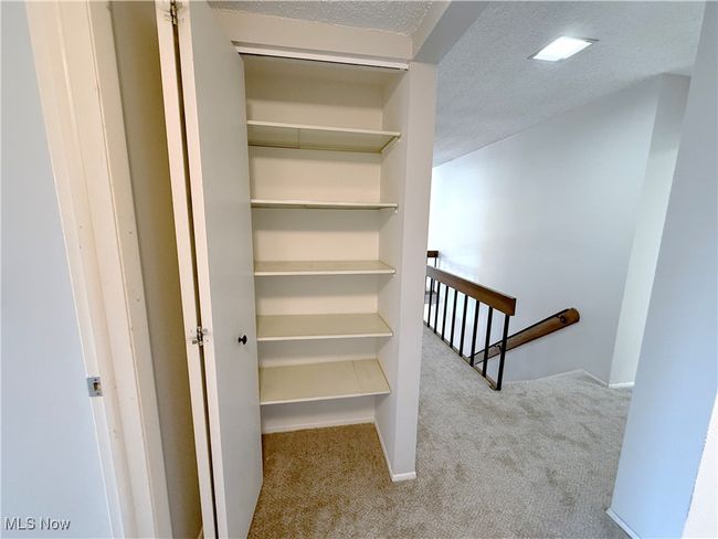 953 Hampton Ridge Dr, Condo with 2 bedrooms, 2 bathrooms and null parking in Akron OH | Image 31