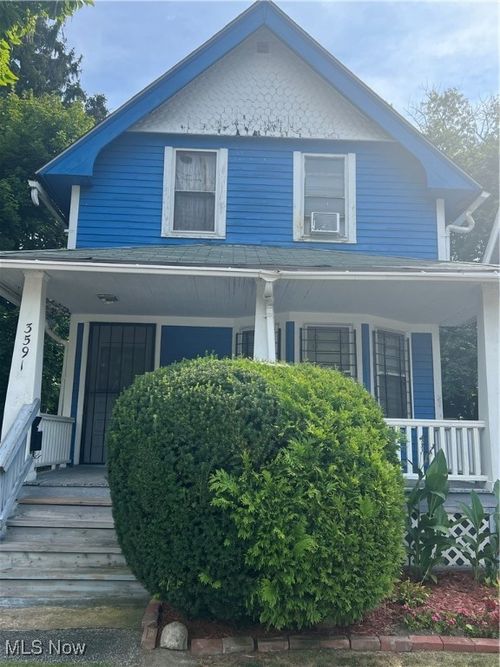 3591 E 104th St, Cleveland, OH, 44105-2454 | Card Image