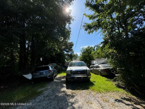 20055 Crowe Road, Long Beach, MS, 39560 | Card Image