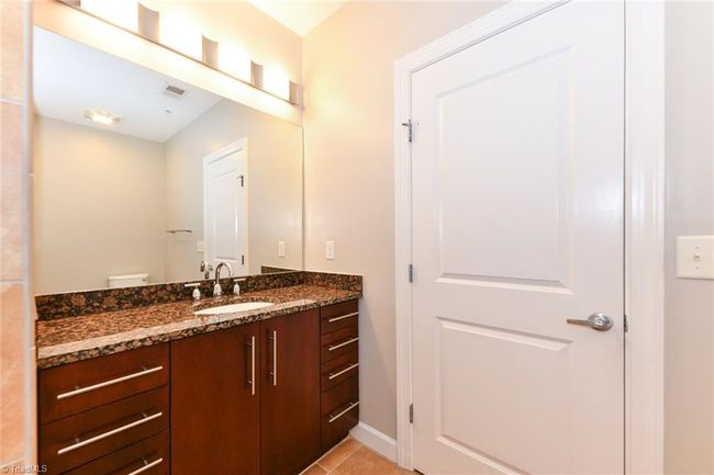 STE-310 - 201 N Elm St, House other with 1 bedrooms, 1 bathrooms and null parking in Greensboro NC | Image 9
