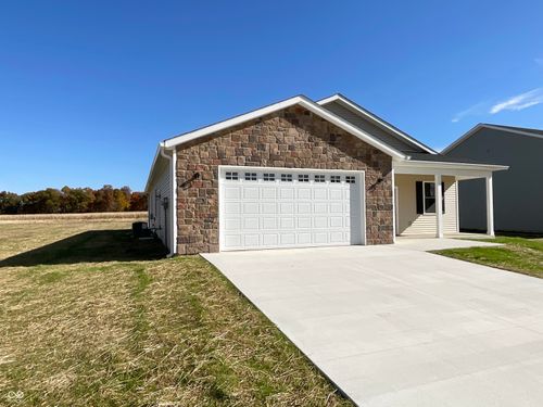 712 White Oak Rd, Spencer, IN, 47460 | Card Image