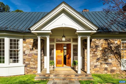 1480 Garth Gate Ln, CHARLOTTESVILLE, VA, 22901-8887 | Card Image