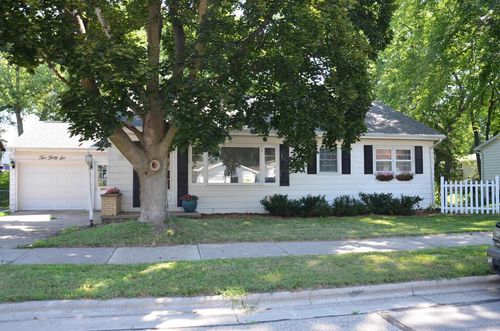 236 Franklin Street, LITTLE CHUTE, WI, 54914 | Card Image