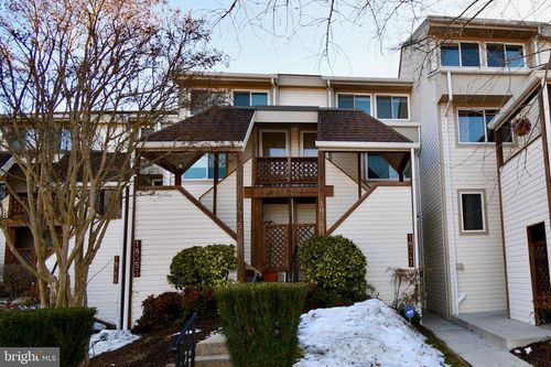 805-18349 Leman Lake Dr, OLNEY, MD, 20832-3016 | Card Image