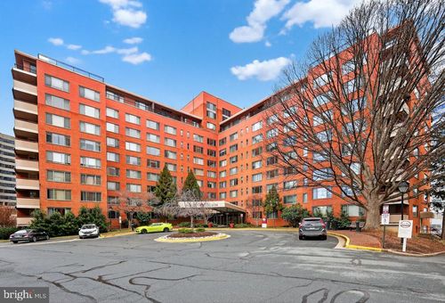 706-1121 Arlington Blvd, ARLINGTON, VA, 22209-3227 | Card Image