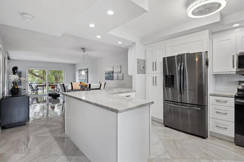 304-8921 S Hollybrook Blvd, Pembroke Pines, FL, 33025 | Card Image