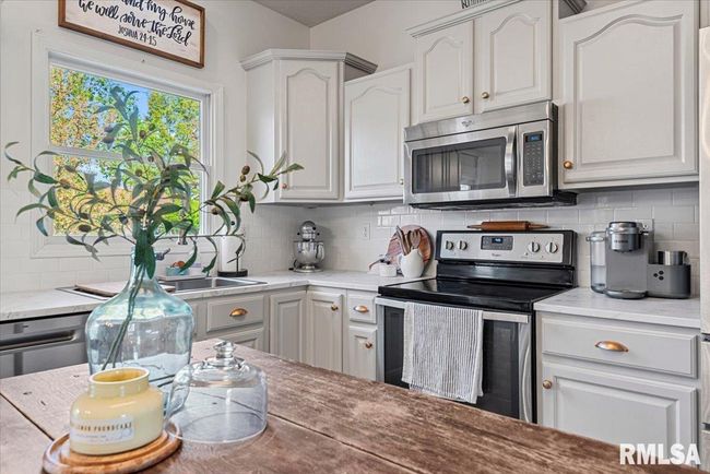 3217 Catalpa Dr, House other with 4 bedrooms, 3 bathrooms and null parking in Springfield IL | Image 16