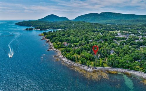 2 Reef Pt, Bar Harbor, ME, 04609-1772 | Card Image