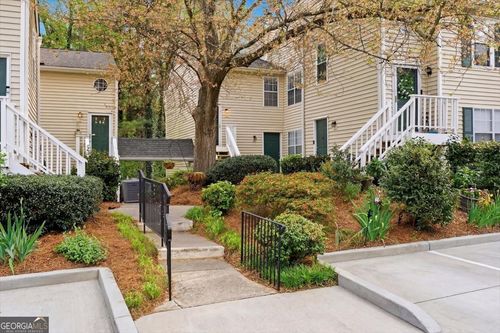 307 Glenleaf Dr, Peachtree Corners, GA, 30092-6103 | Card Image