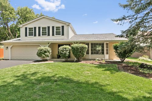 1554 Chickasaw Dr, Naperville, IL, 60563-1306 | Card Image