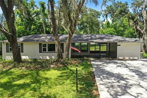 1042 N Magnolia Cir, EUSTIS, FL, 32726-5314 | Card Image