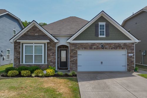 527 Hawk Cv, Smyrna, TN, 37167-2944 | Card Image