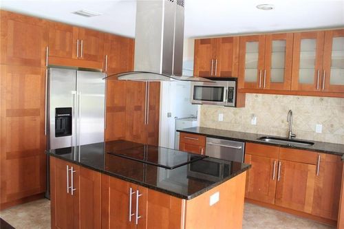 4705 Holly Dr, Tamarac, FL, 33319-3140 | Card Image