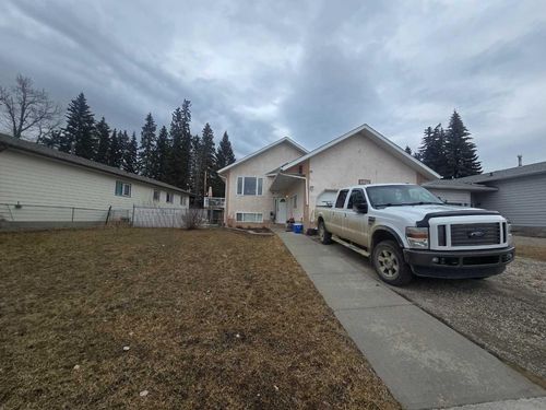 4922 17 Ave, Edson, AB, T7E1G4 | Card Image