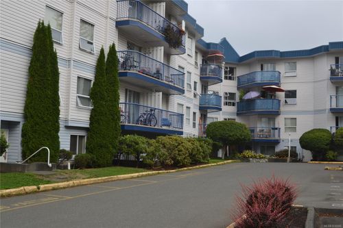 301-200 Back Rd, Courtenay, BC, V9N3W6 | Card Image