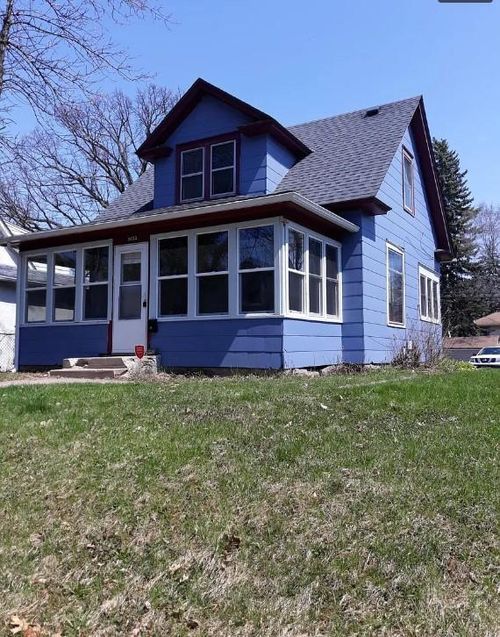 2622 Upton Ave N, Minneapolis, MN, 55411-1708 | Card Image
