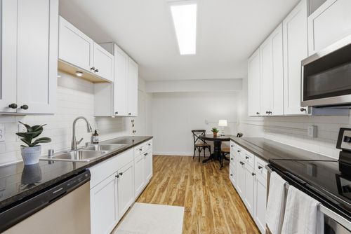 308-6450 York Ave S, Edina, MN, 55435-2340 | Card Image