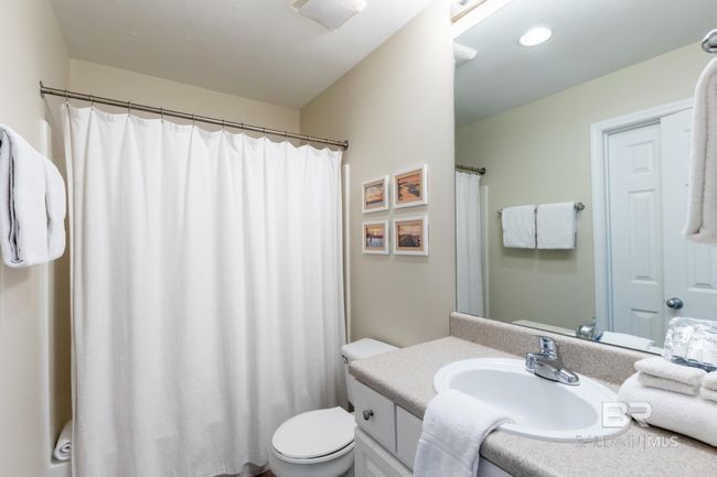 Bathroom | Image 28