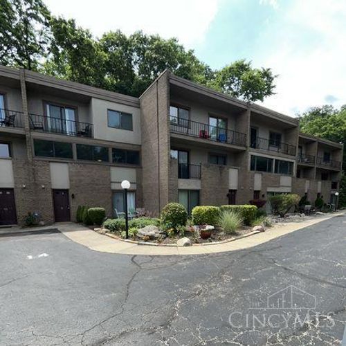 2500 Warsaw Ave, Cincinnati, OH, 45204-1579 | Card Image