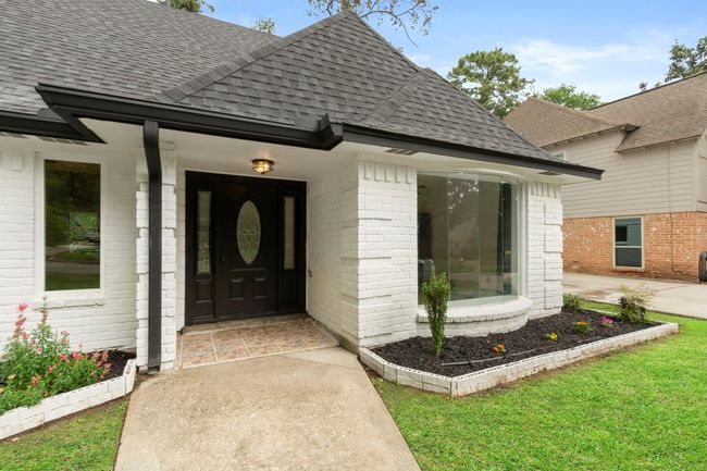 9222 New Forest Rd, House other with 4 bedrooms, 3 bathrooms and 2 parking in Spring TX | Image 4
