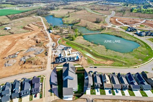 463 Marston Ave, Thompsons Station, TN, 37179-2211 | Card Image