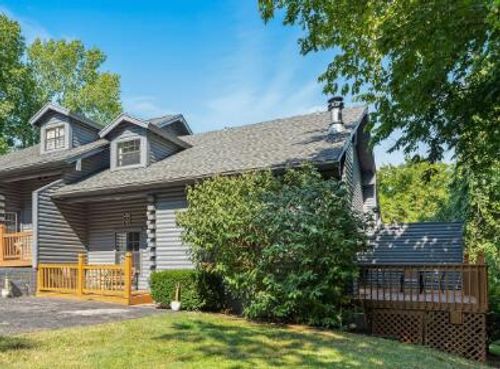 2-2 Cabin Ct, Branson, MO, 65616-3675 | Card Image