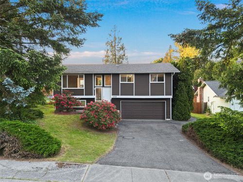 7838 Ne 146th Street, Kenmore, WA, 98028 | Card Image